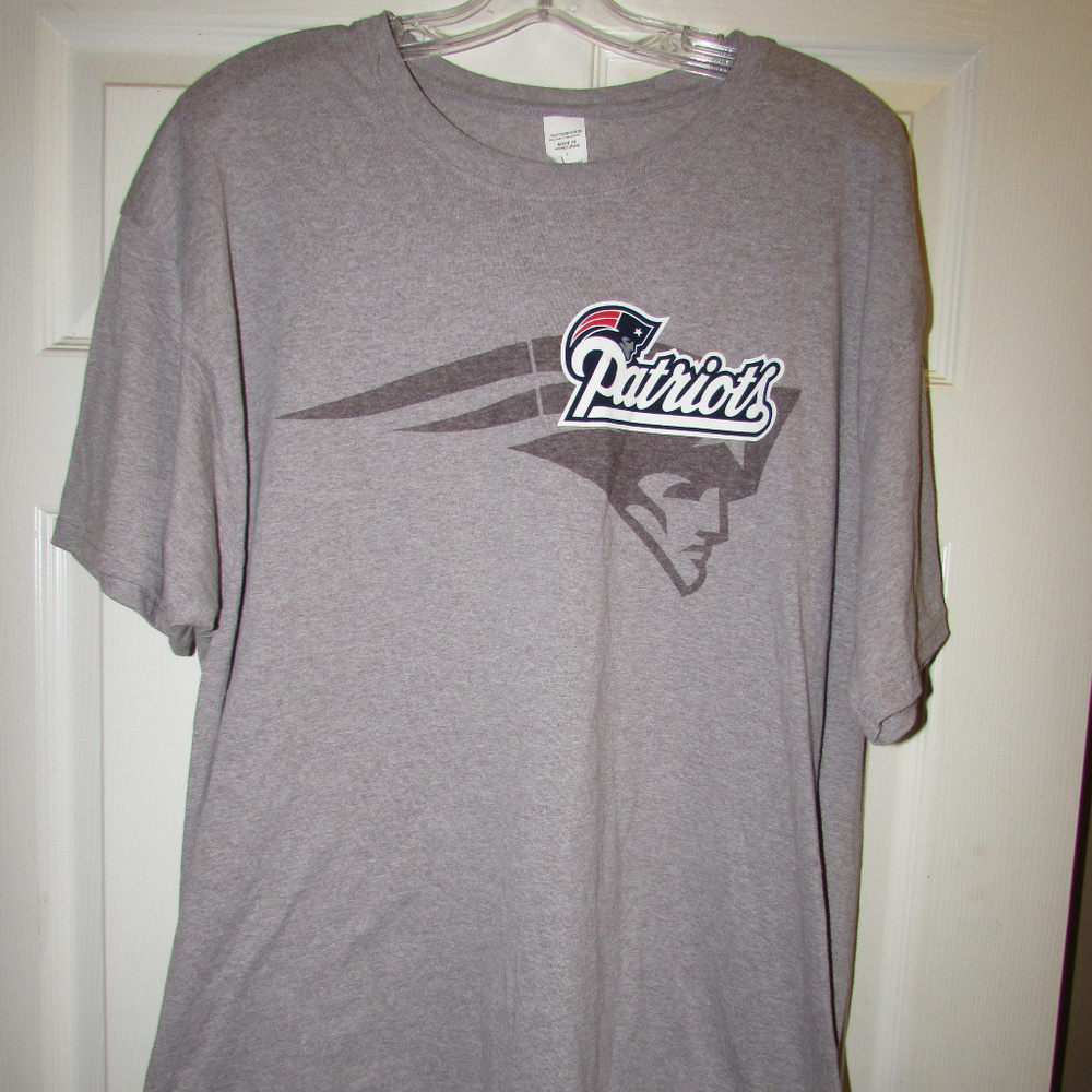 New England Patriots NFL Team Apparel Tee T-Shirt